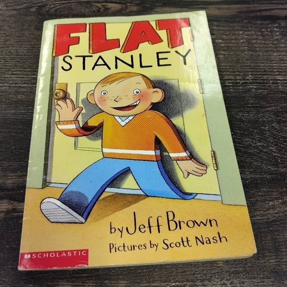 Lot of 2 Flat Stanley Books by Jeff Brown Homeschool Letter Writing - Picture 1 of 2